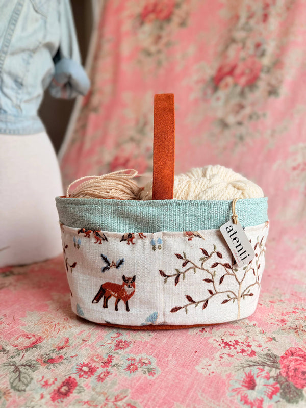 Foxy Caddy– Knitting and Crochet Organizer Project Bag
