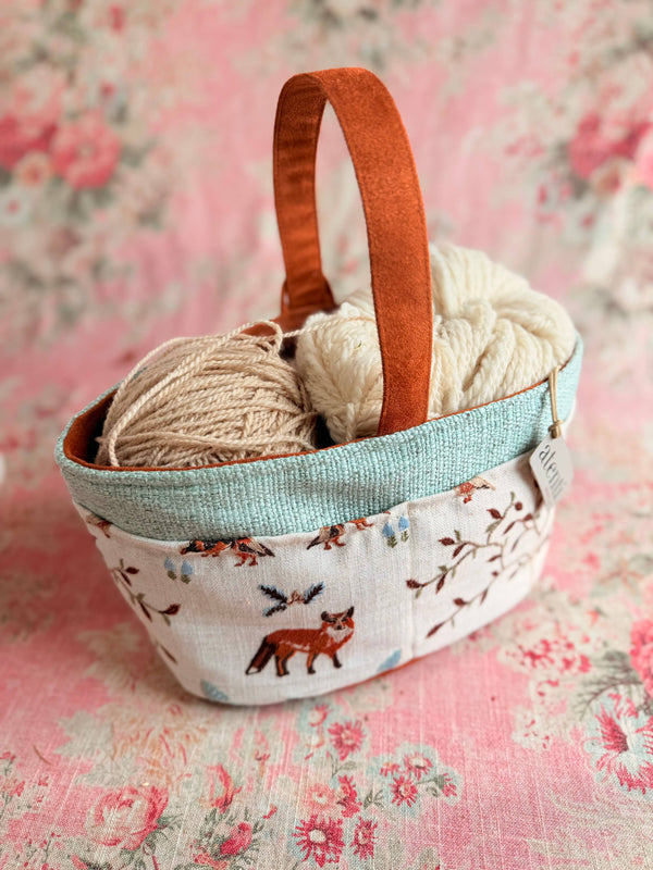 Foxy Caddy– Knitting and Crochet Organizer Project Bag